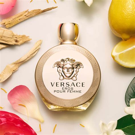 versace vie|la femme versace.